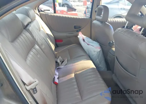 2000 Pontiac Grand Prix Se z USA, uszkodzony, nr VIN 1G2WJ52K8YF115719